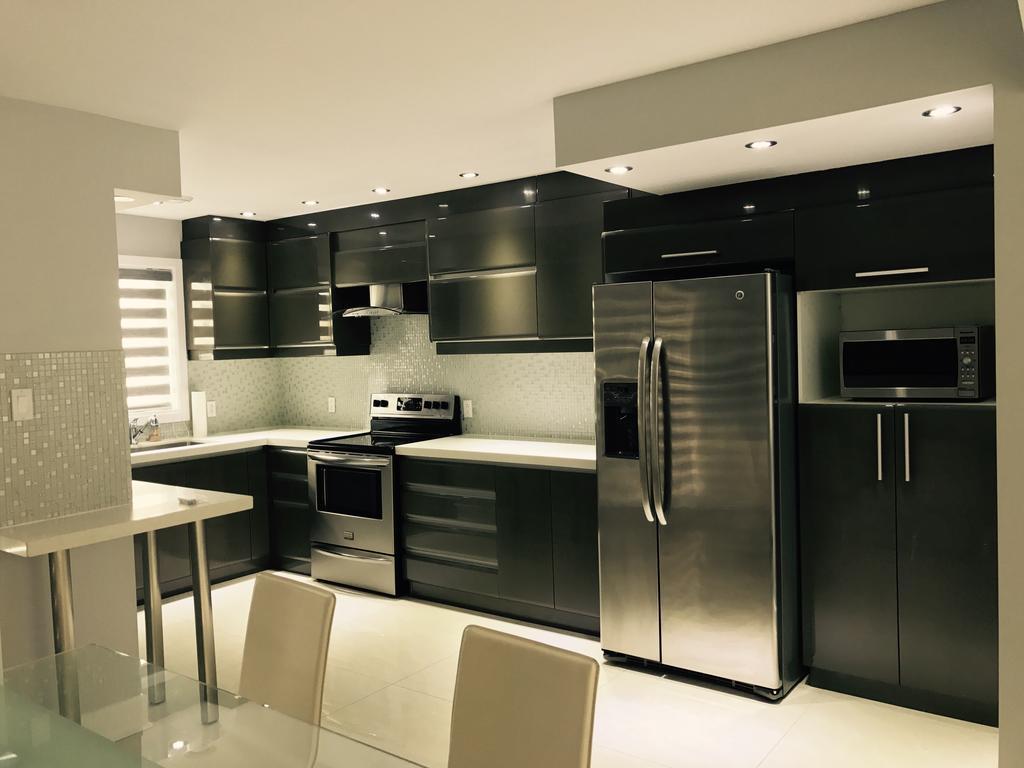 Luxury Two Story Villa Unit D ลาวาล ภายนอก รูปภาพ